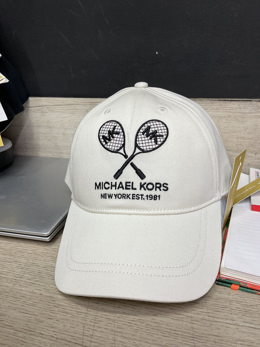 GORRA MK 009