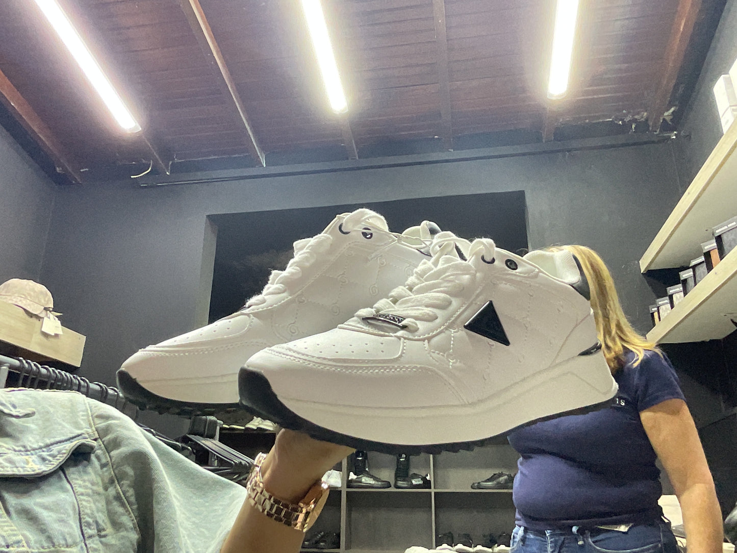 TENIS GUESS 004