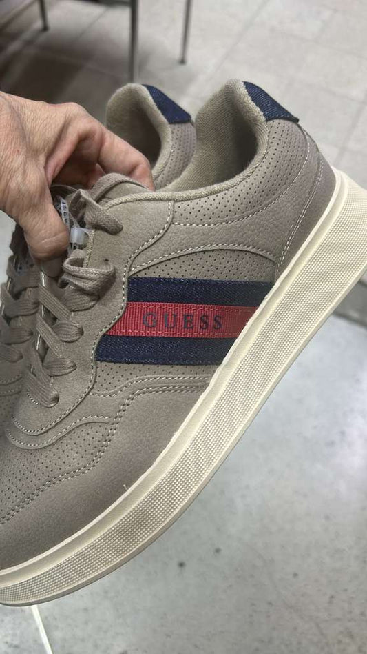 TENIS GUESS 018