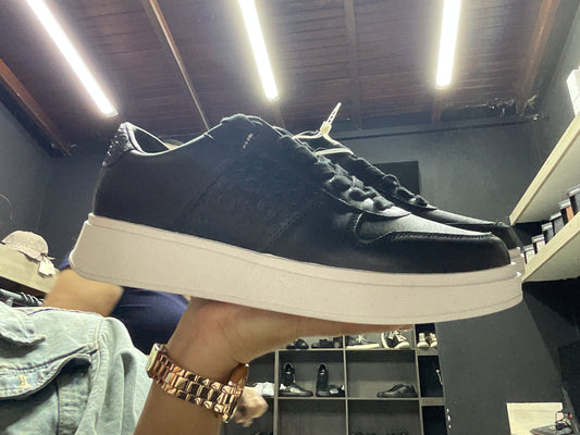 TENIS GUESS 019