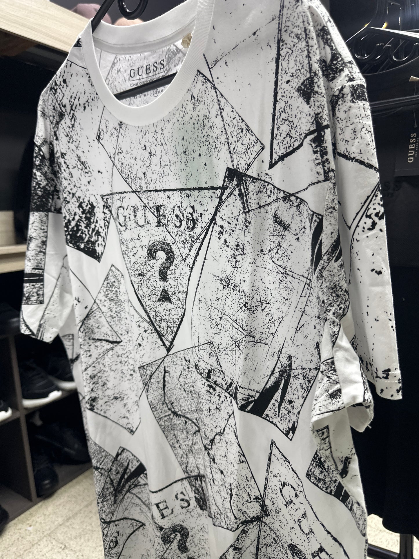 CAMISETA GUESS 042